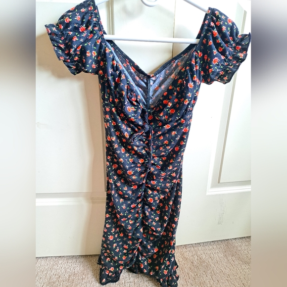 Floral print Off Shoulder Front Knot Ruched Ruffle Hem Bodycon dress Sexy dress - Picture 4 of 4